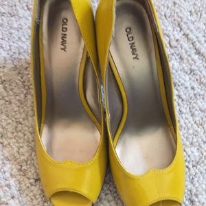 A yellow shoe